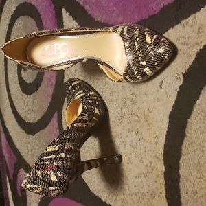 BC BG size 7/2 Fun snake pattern